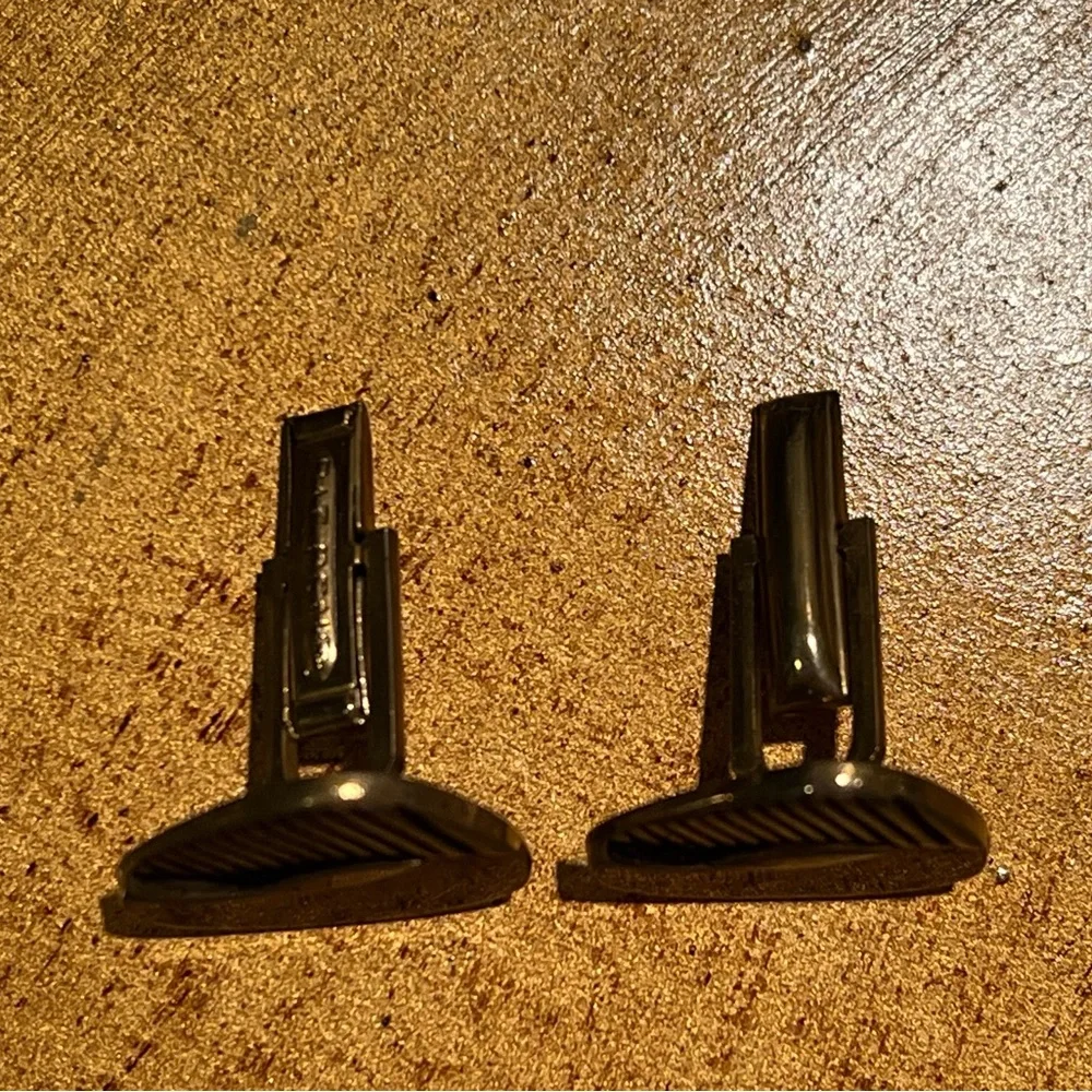 VINTAGE MEN’S FASHION CUFFLINKS.